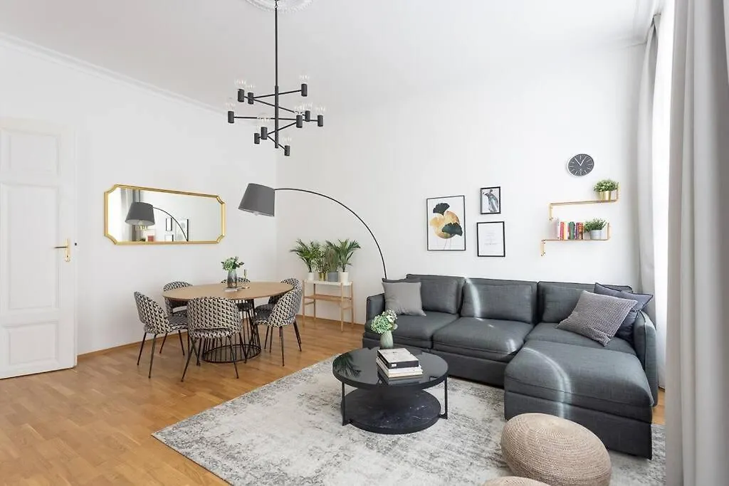 Franz 23 - Typical Viennese Apartment In The Heart Of Wiedeń