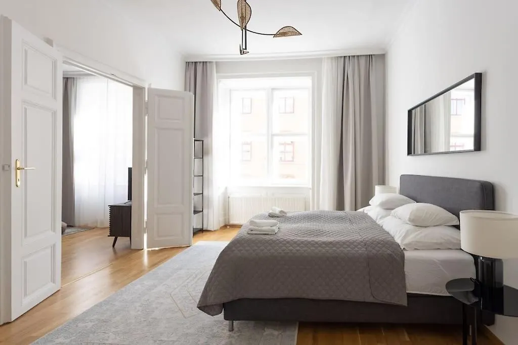 Franz 23 - Typical Viennese Apartment In The Heart Of Wiedeń Austria