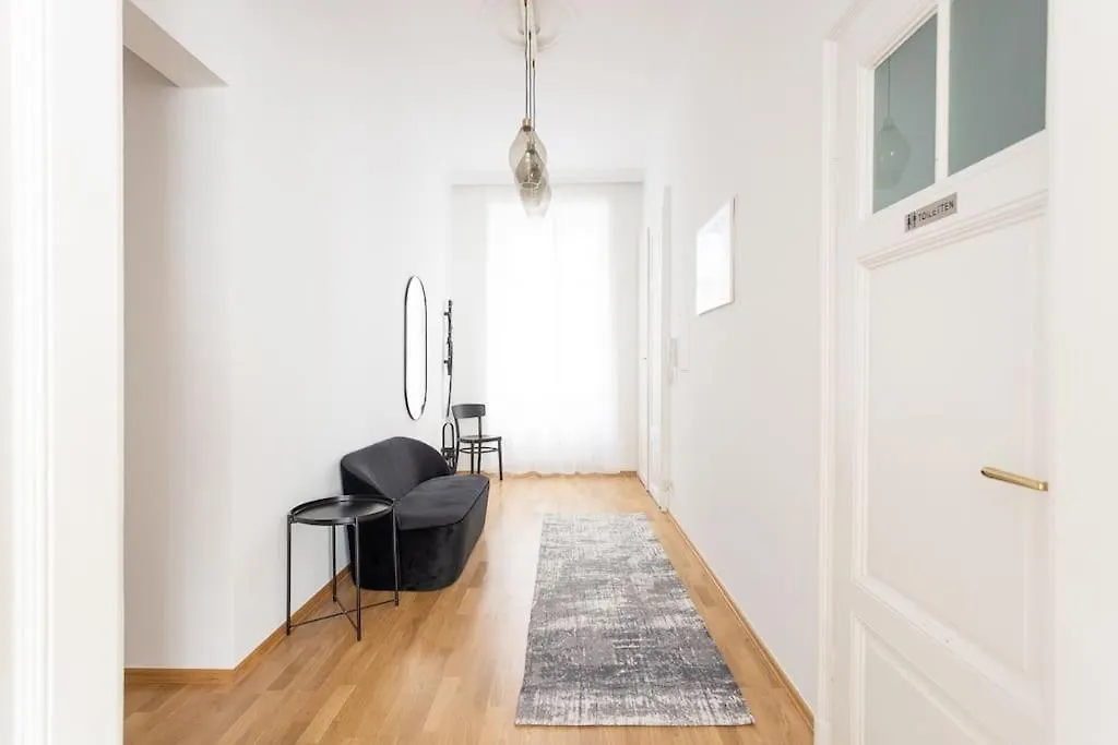 Franz 23 - Typical Viennese Apartment In The Heart Of Wiedeń Austria